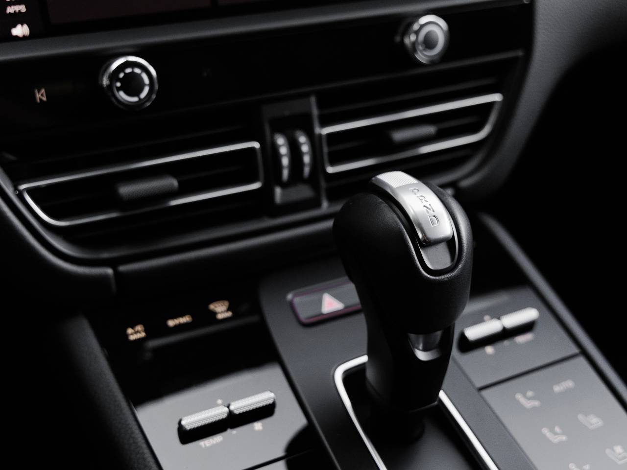 2025 Porsche Macan Macan