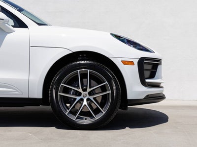 2026 Porsche Macan Macan