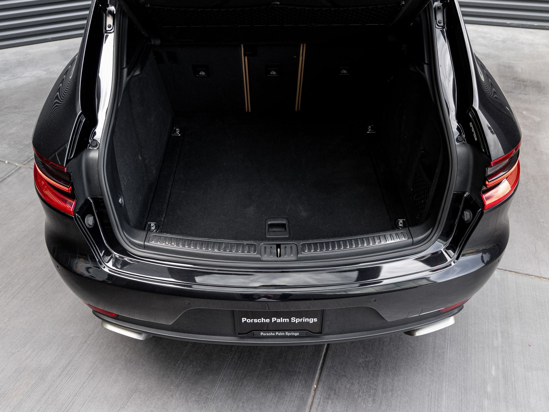 2018 Porsche Macan Macan