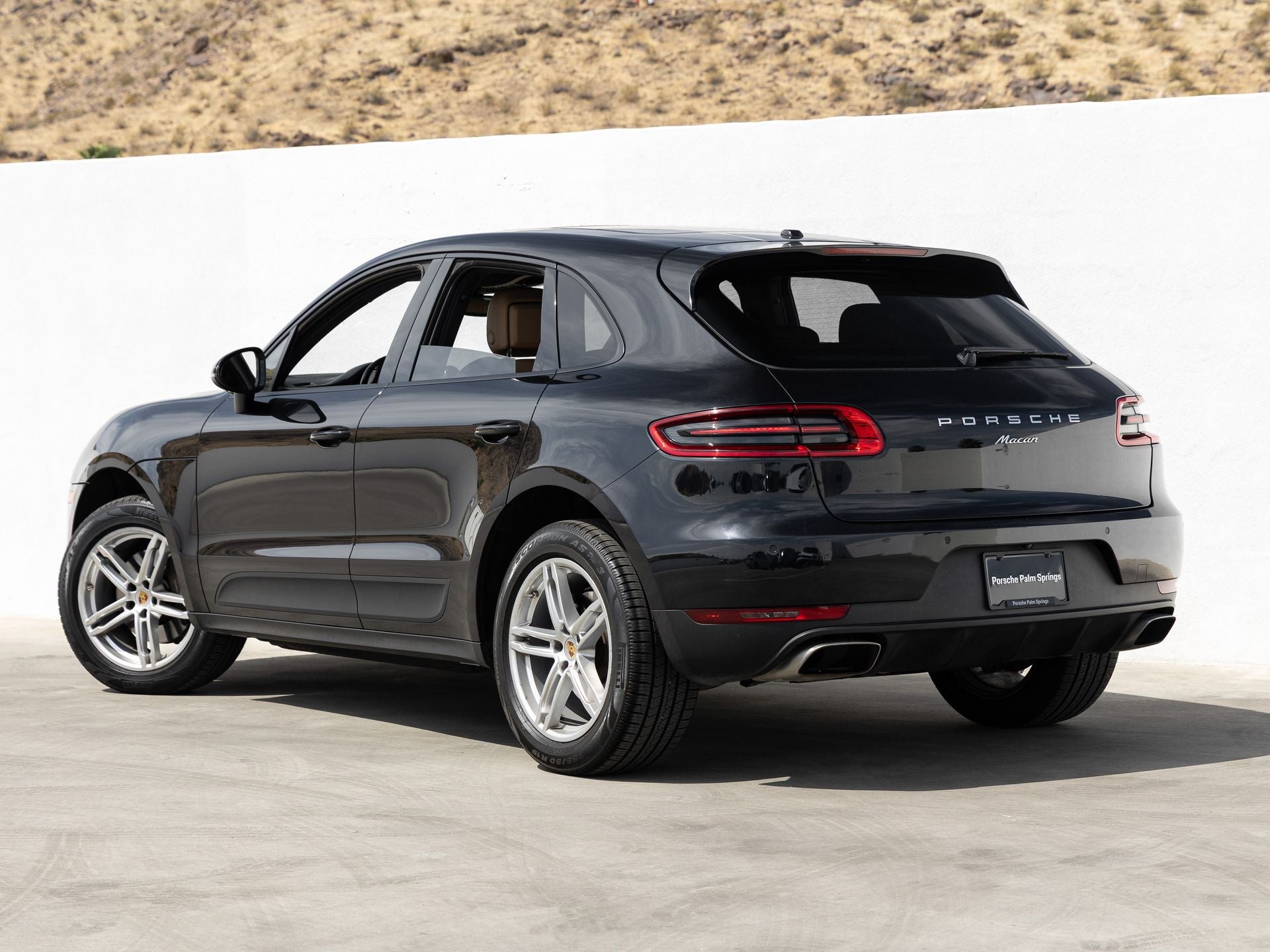 2018 Porsche Macan Macan