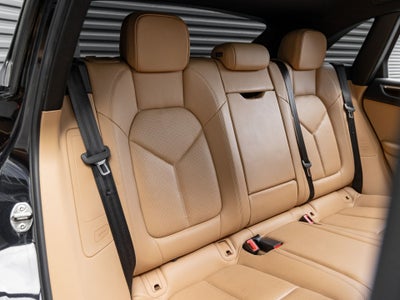 2018 Porsche Macan Macan