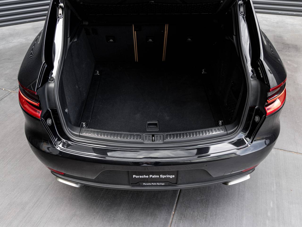 2018 Porsche Macan Macan