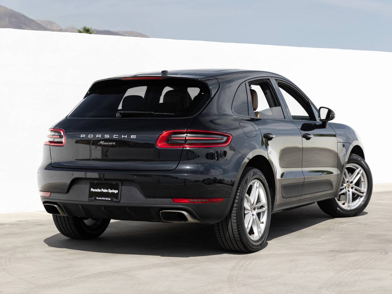 2018 Porsche Macan Macan