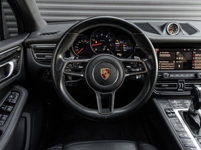 2020 Porsche Macan Macan