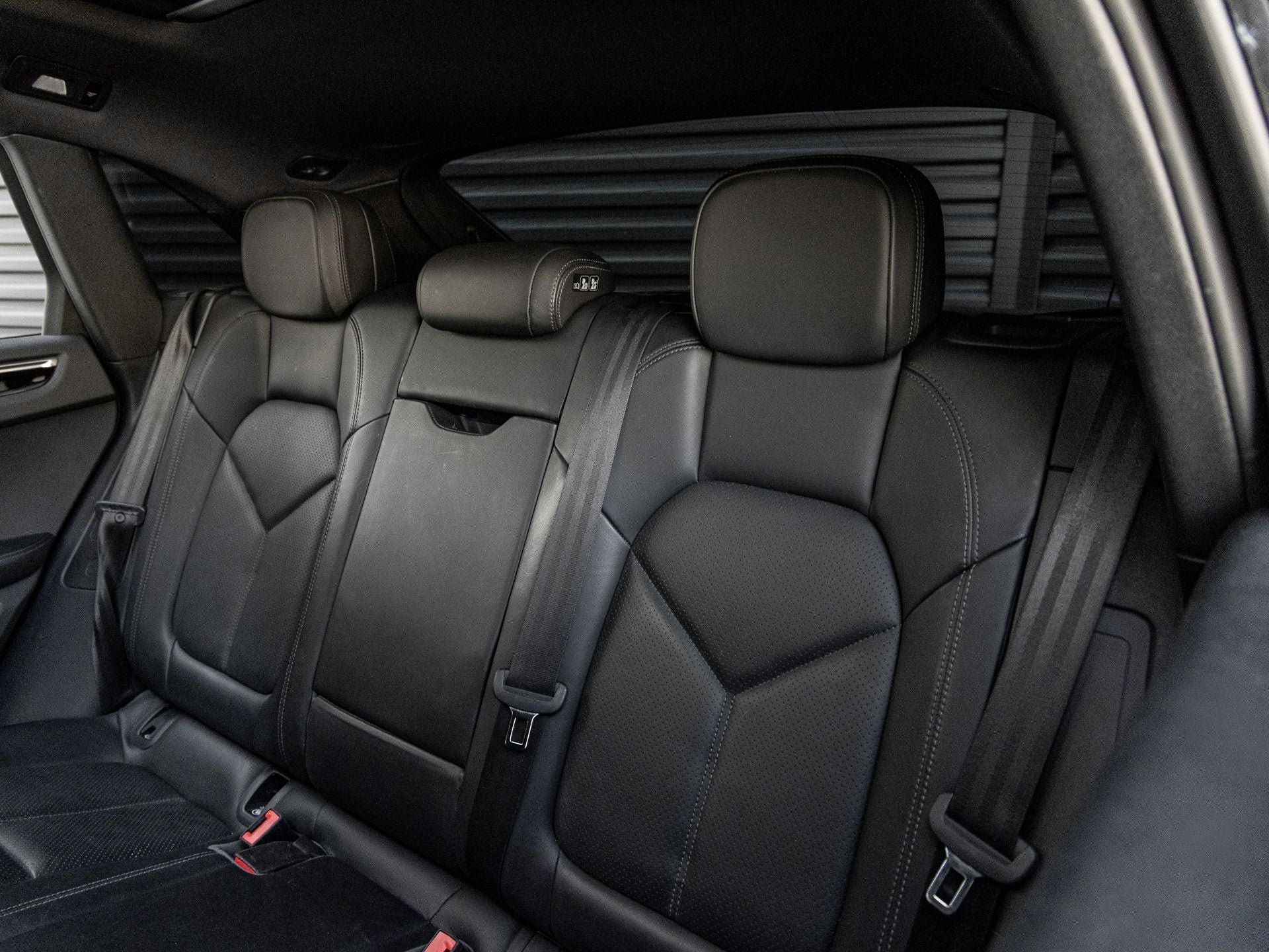 2020 Porsche Macan Macan