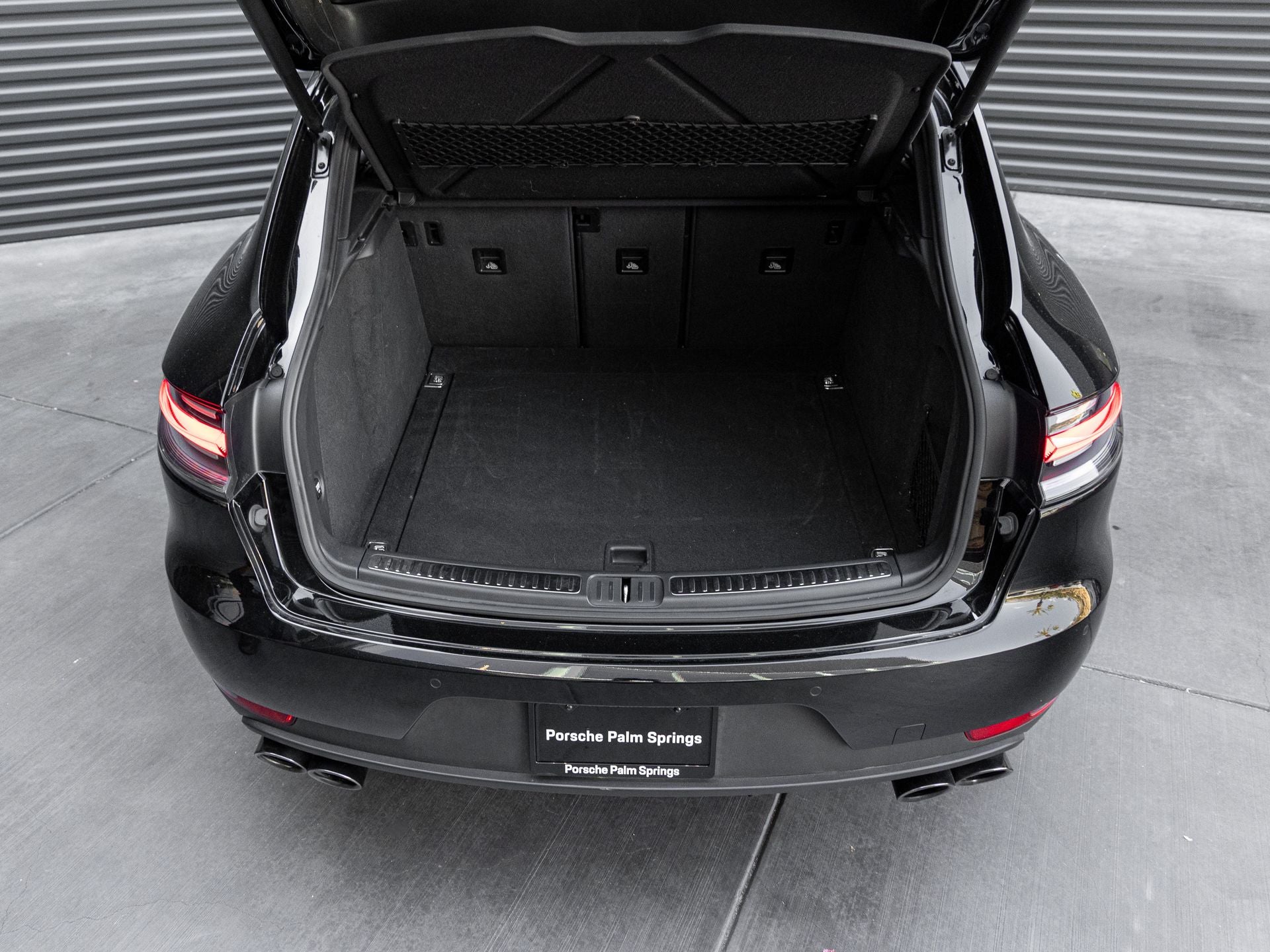 2020 Porsche Macan Macan