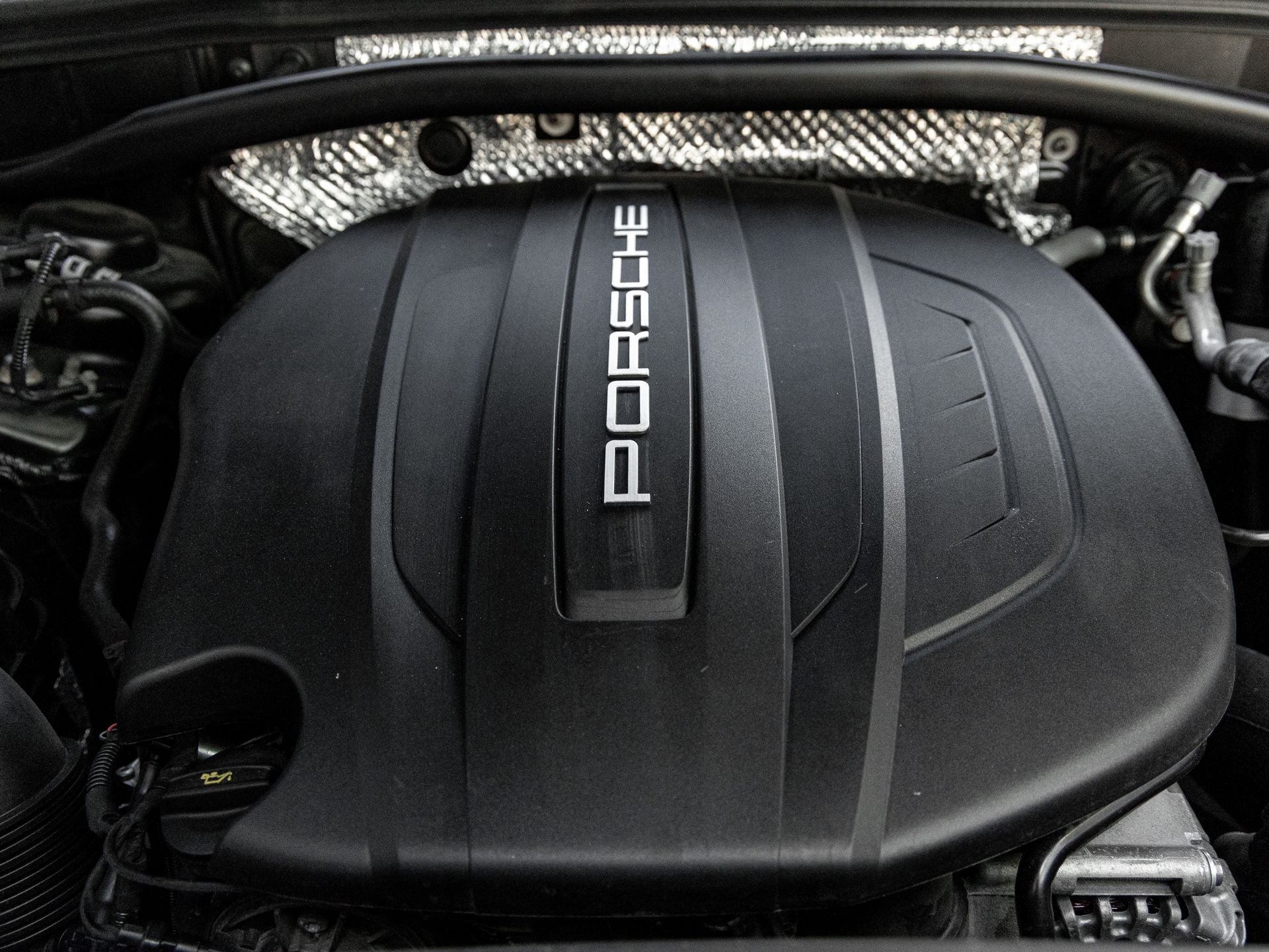 2020 Porsche Macan Macan