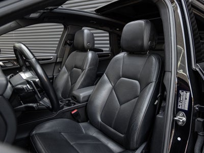 2020 Porsche Macan Macan