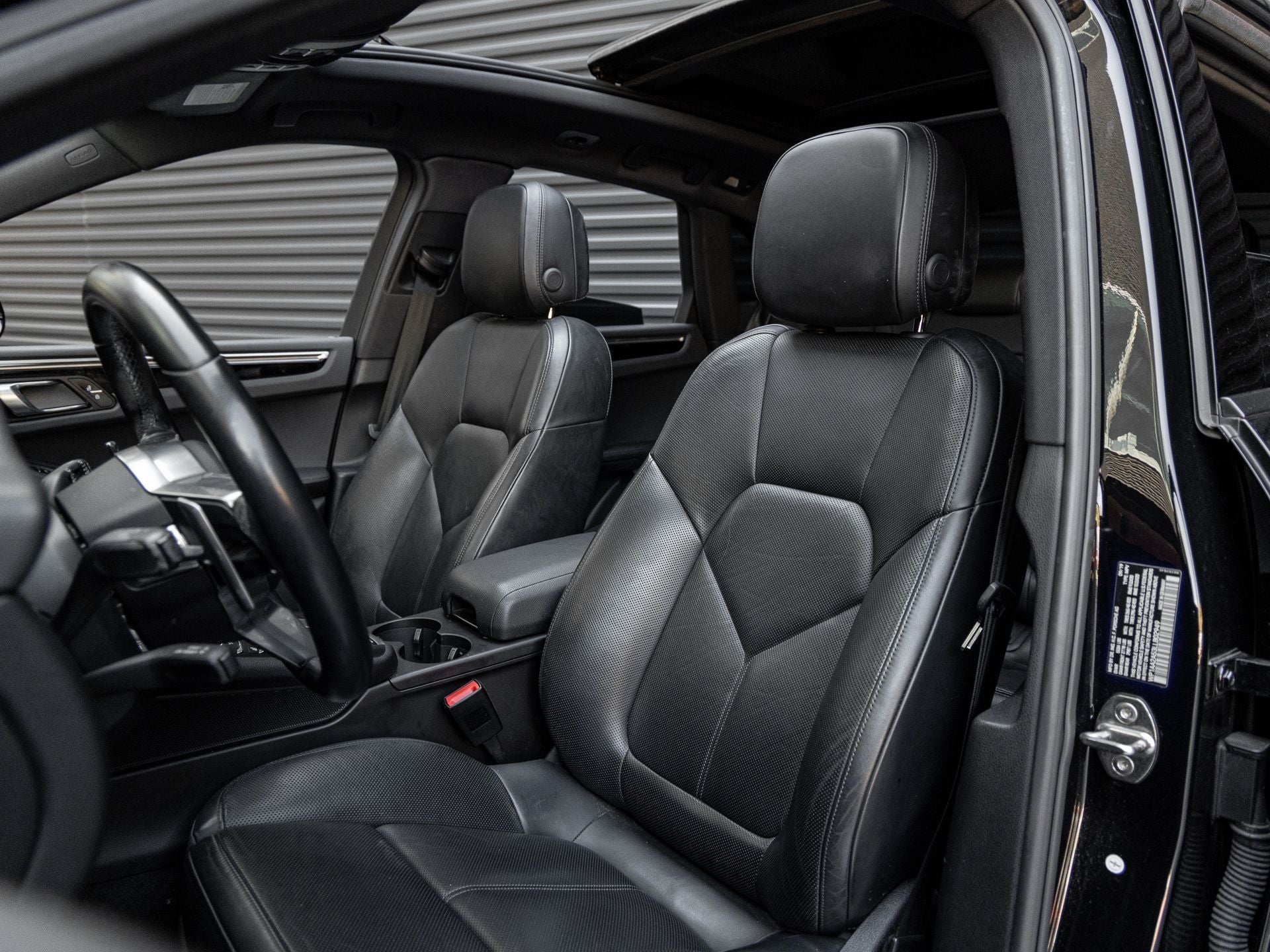 2020 Porsche Macan Macan