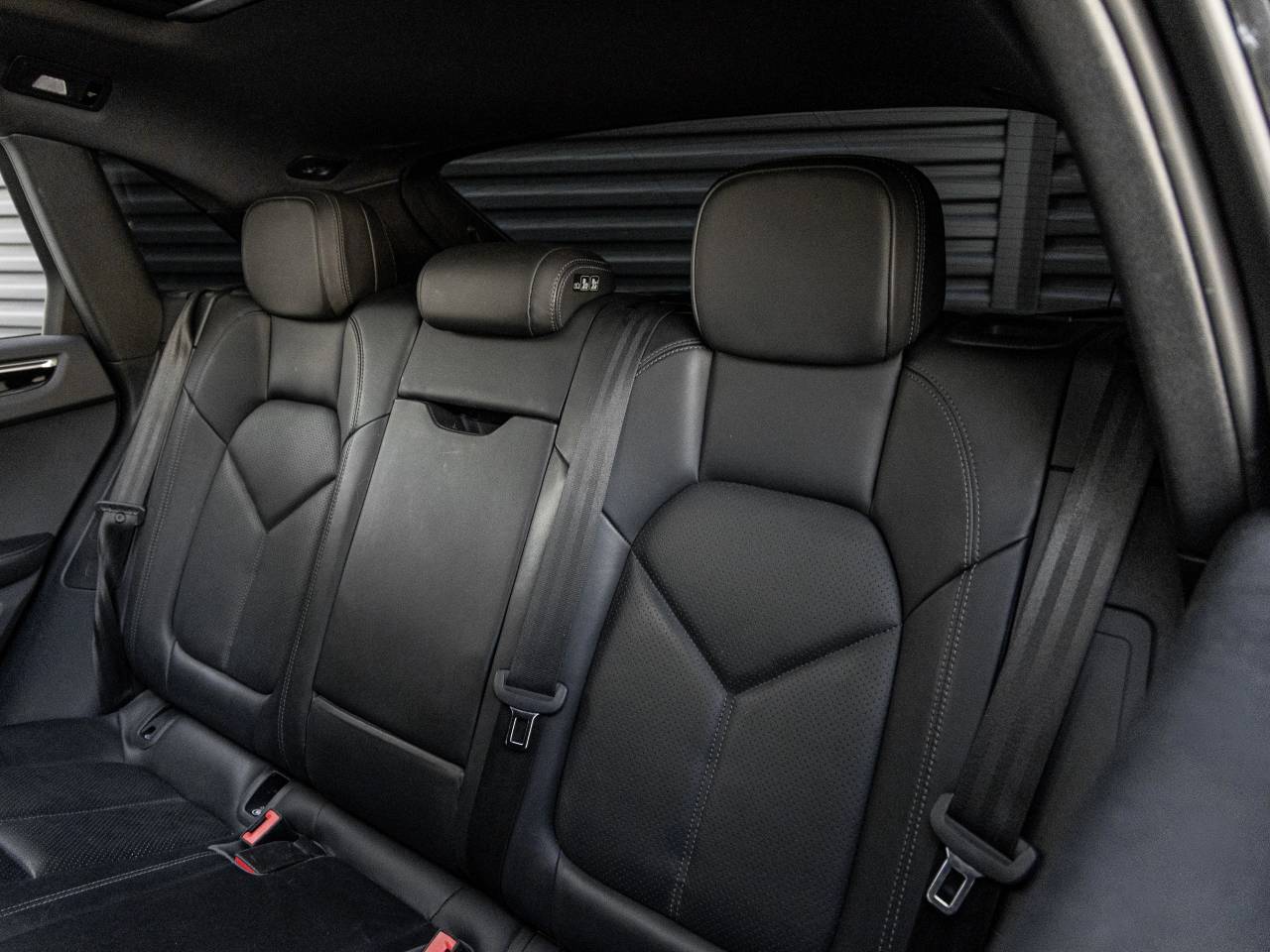 2020 Porsche Macan Macan