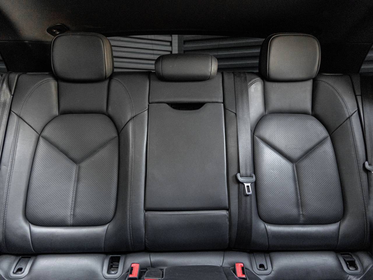 2020 Porsche Macan Macan