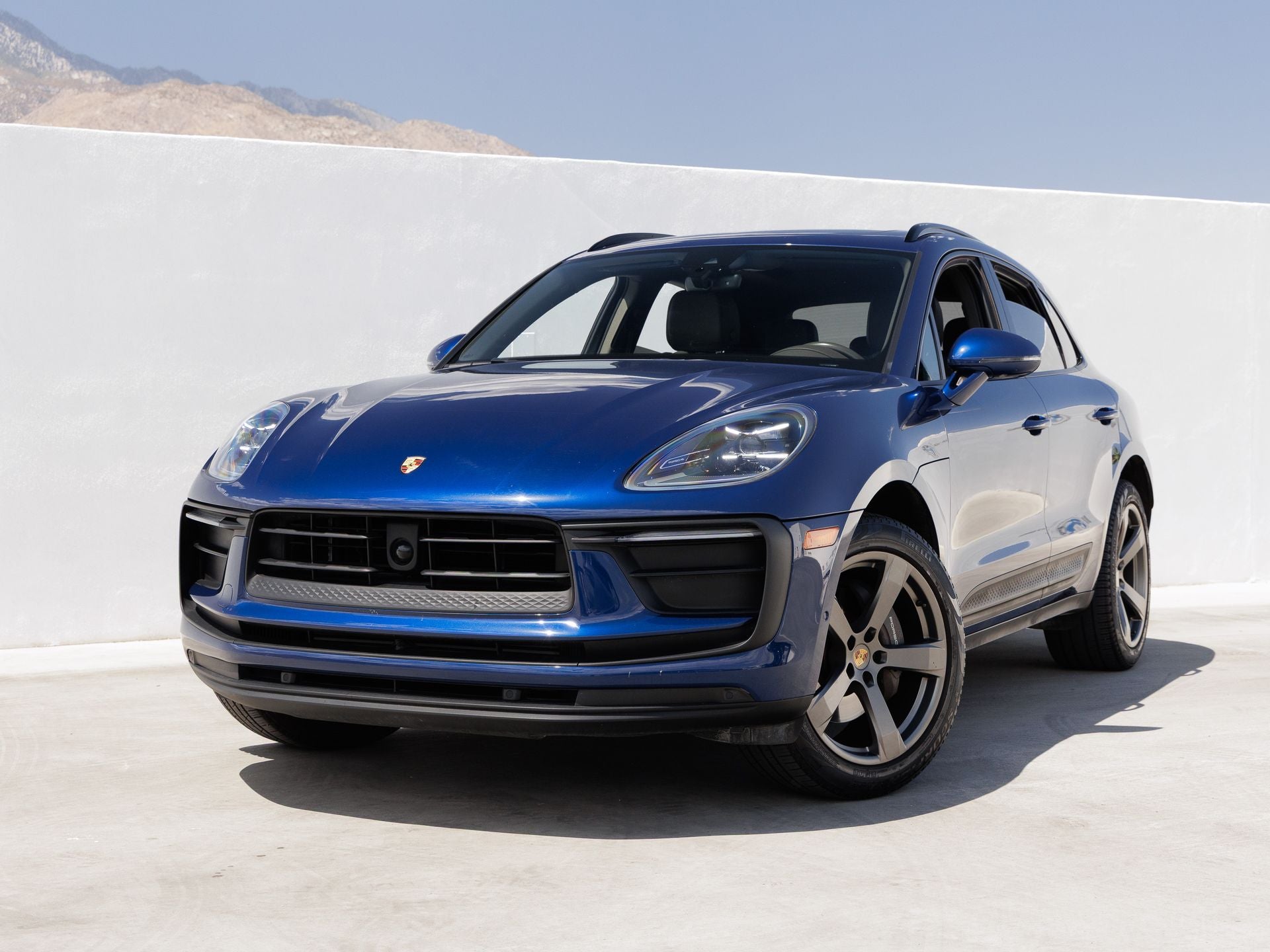 2022 Porsche Macan Macan