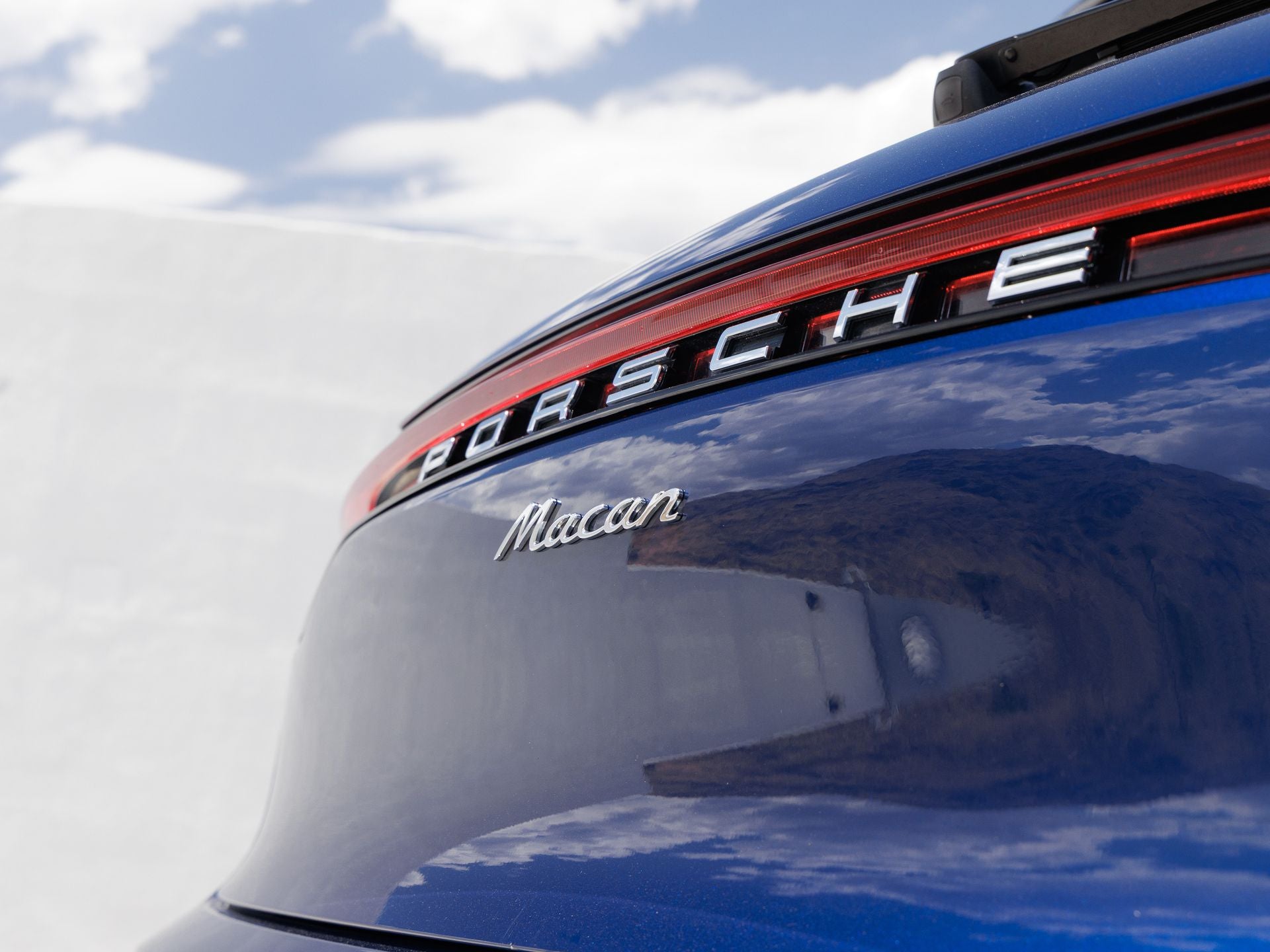 2022 Porsche Macan Macan