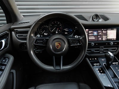 2022 Porsche Macan Macan
