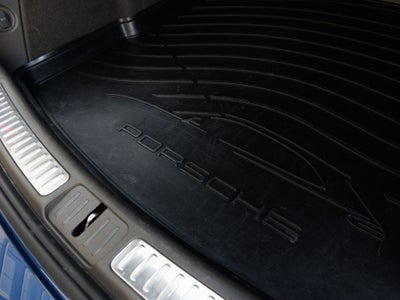 2022 Porsche Macan Macan