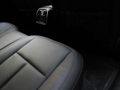 2022 Porsche Macan Macan
