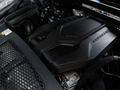 2022 Porsche Macan Macan