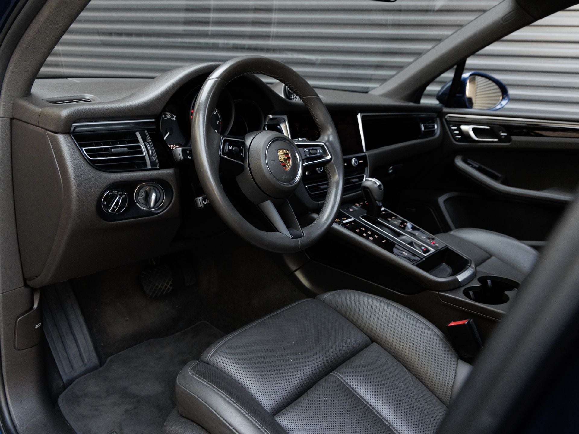 2022 Porsche Macan Macan