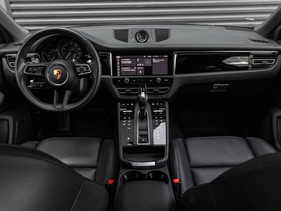 2025 Porsche Macan Macan