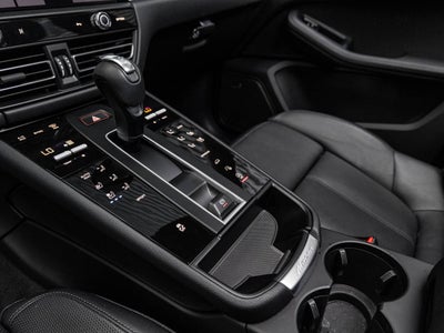 2025 Porsche Macan Macan