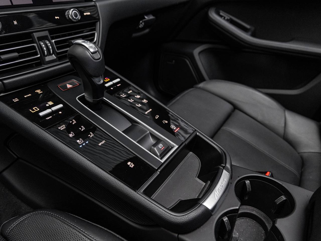 2025 Porsche Macan Macan