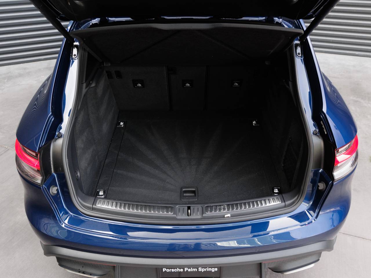 2025 Porsche Macan Macan