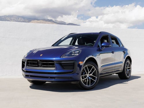 2025 Porsche Macan Base