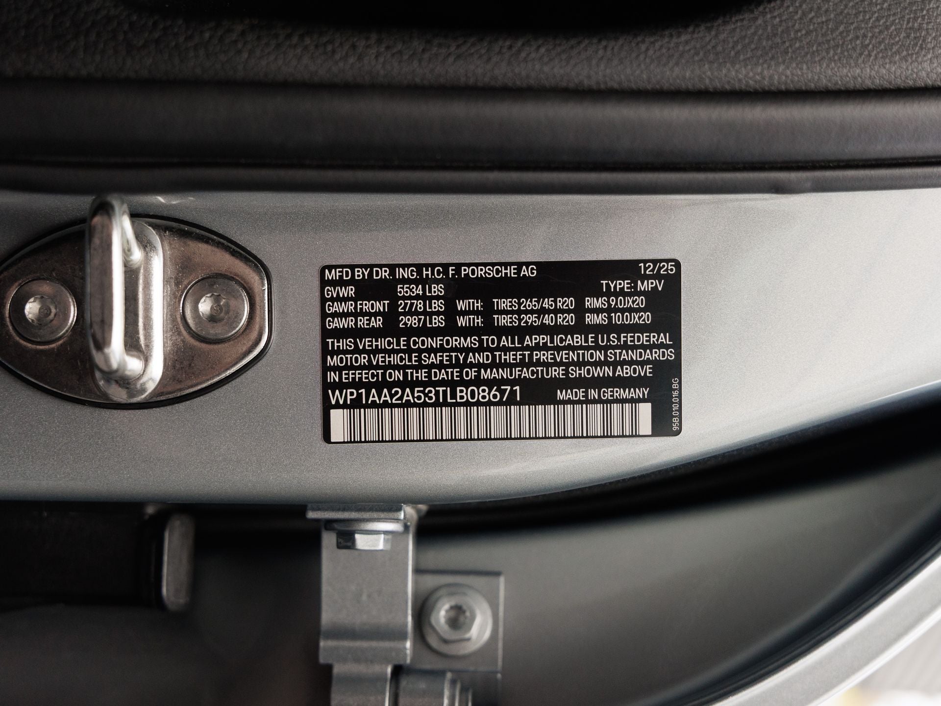 2026 Porsche Macan Macan