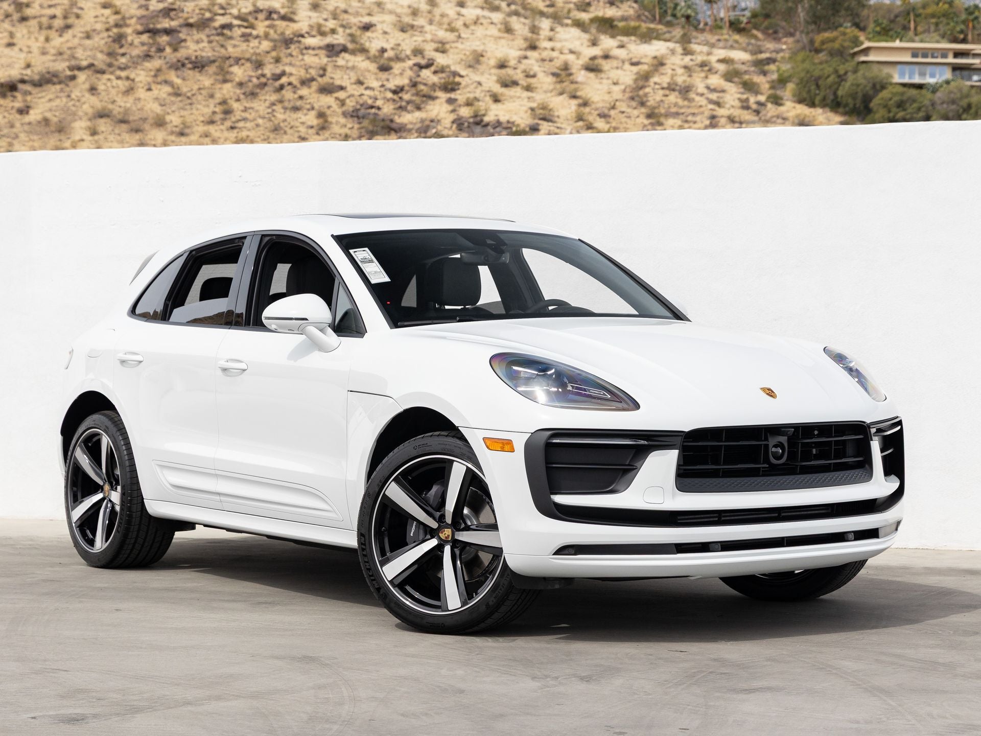2026 Porsche Macan Base