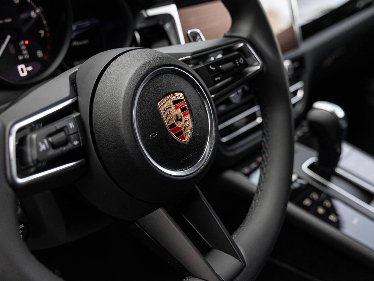 2026 Porsche Macan Base