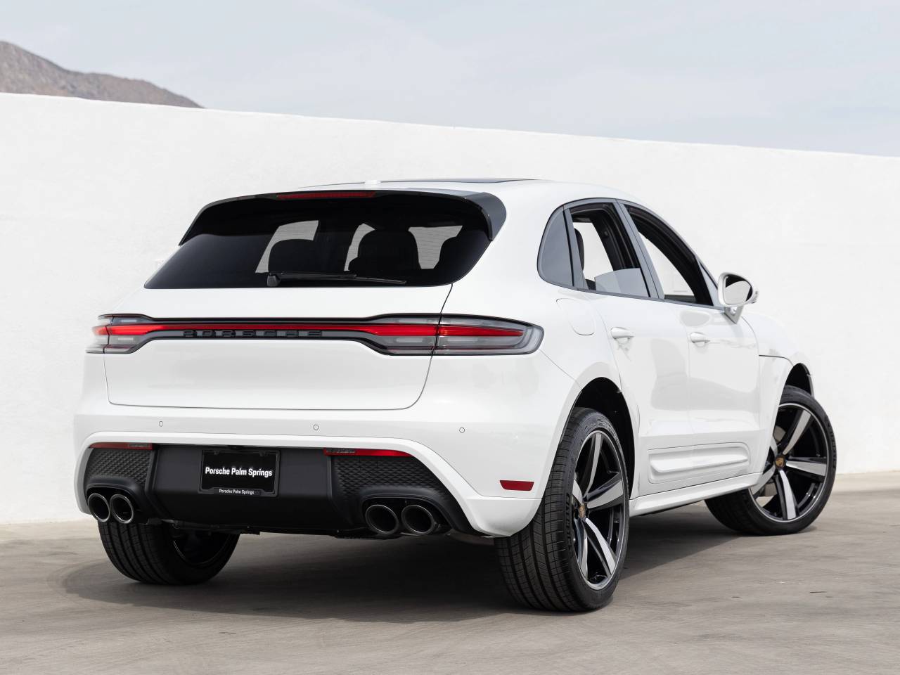 2026 Porsche Macan Base