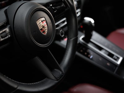 2023 Porsche Macan Macan T (MY23)