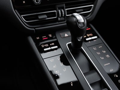2023 Porsche Macan Macan T (MY23)