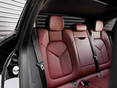 2023 Porsche Macan Macan T (MY23)
