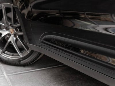 2023 Porsche Macan Macan T (MY23)