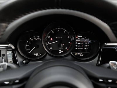 2023 Porsche Macan Macan T (MY23)