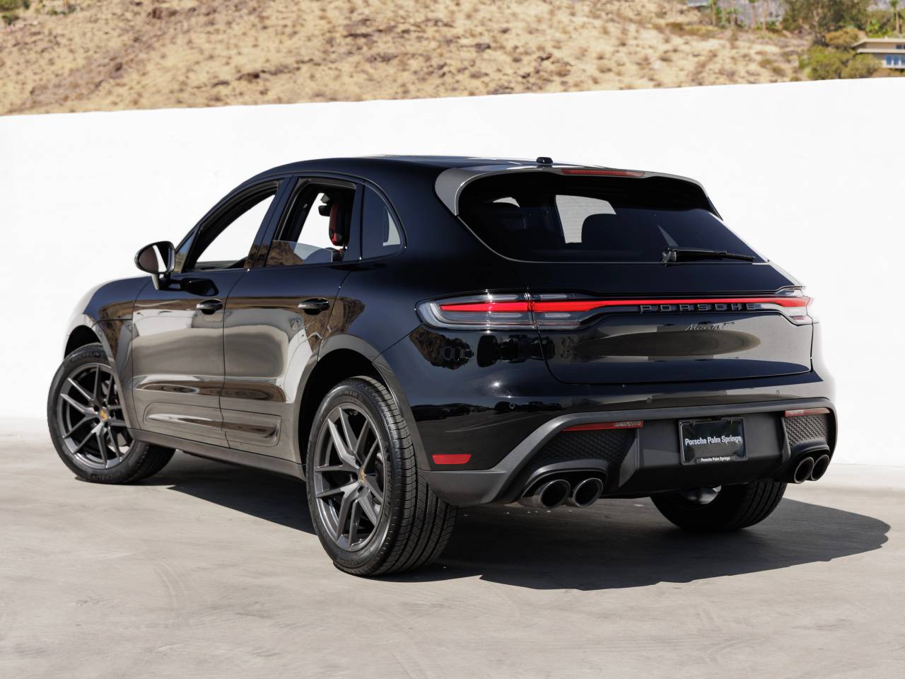 2023 Porsche Macan Macan T (MY23)