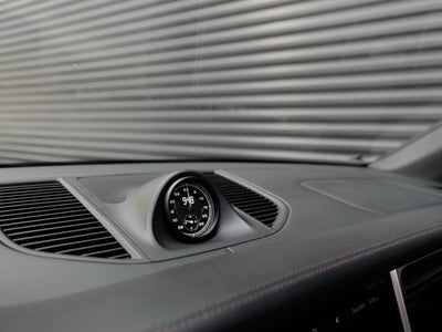 2023 Porsche Macan Macan T (MY23)