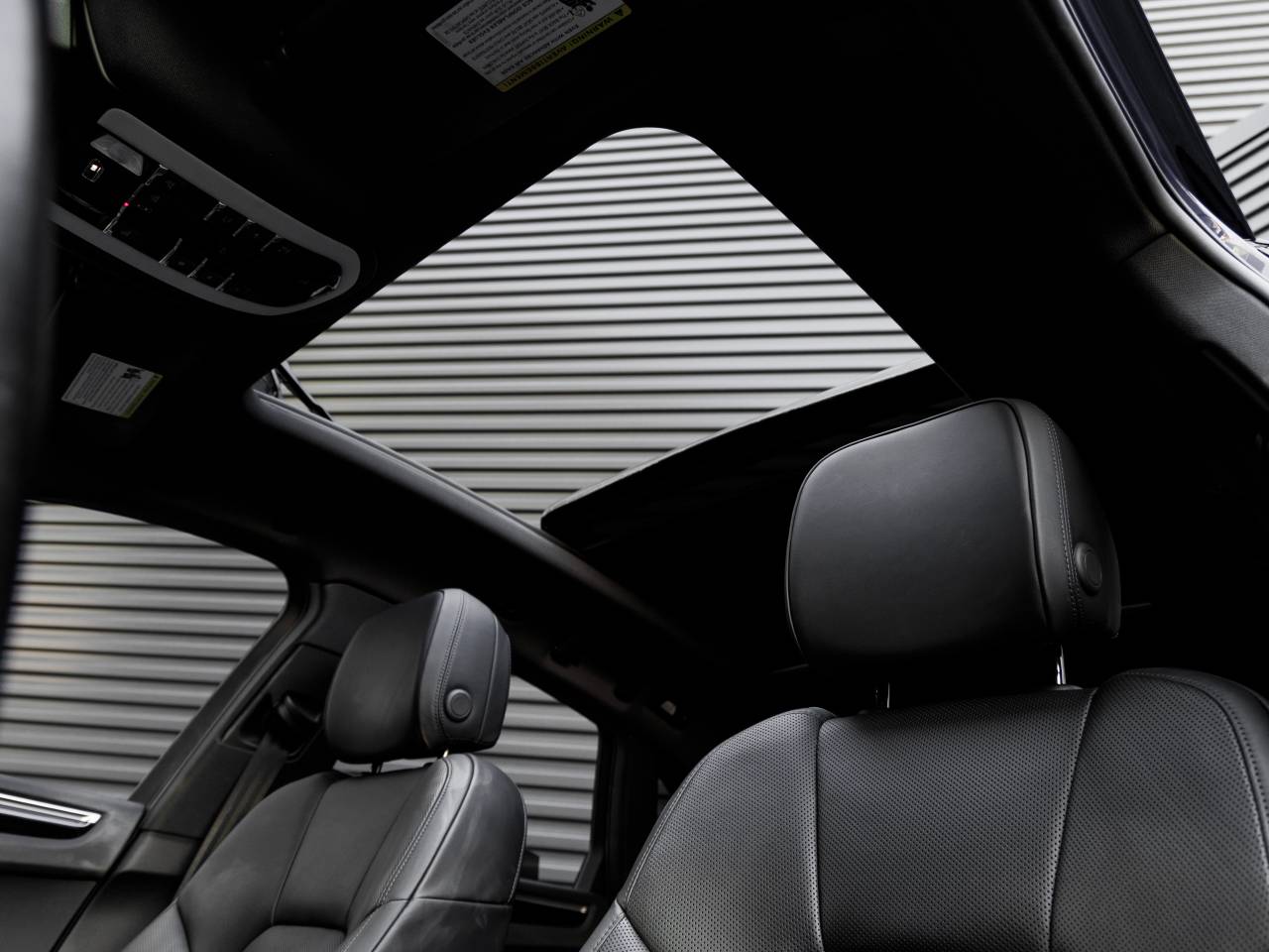 2023 Porsche Macan Macan (MY23)