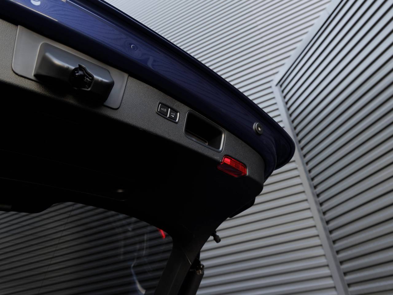 2023 Porsche Macan Macan (MY23)