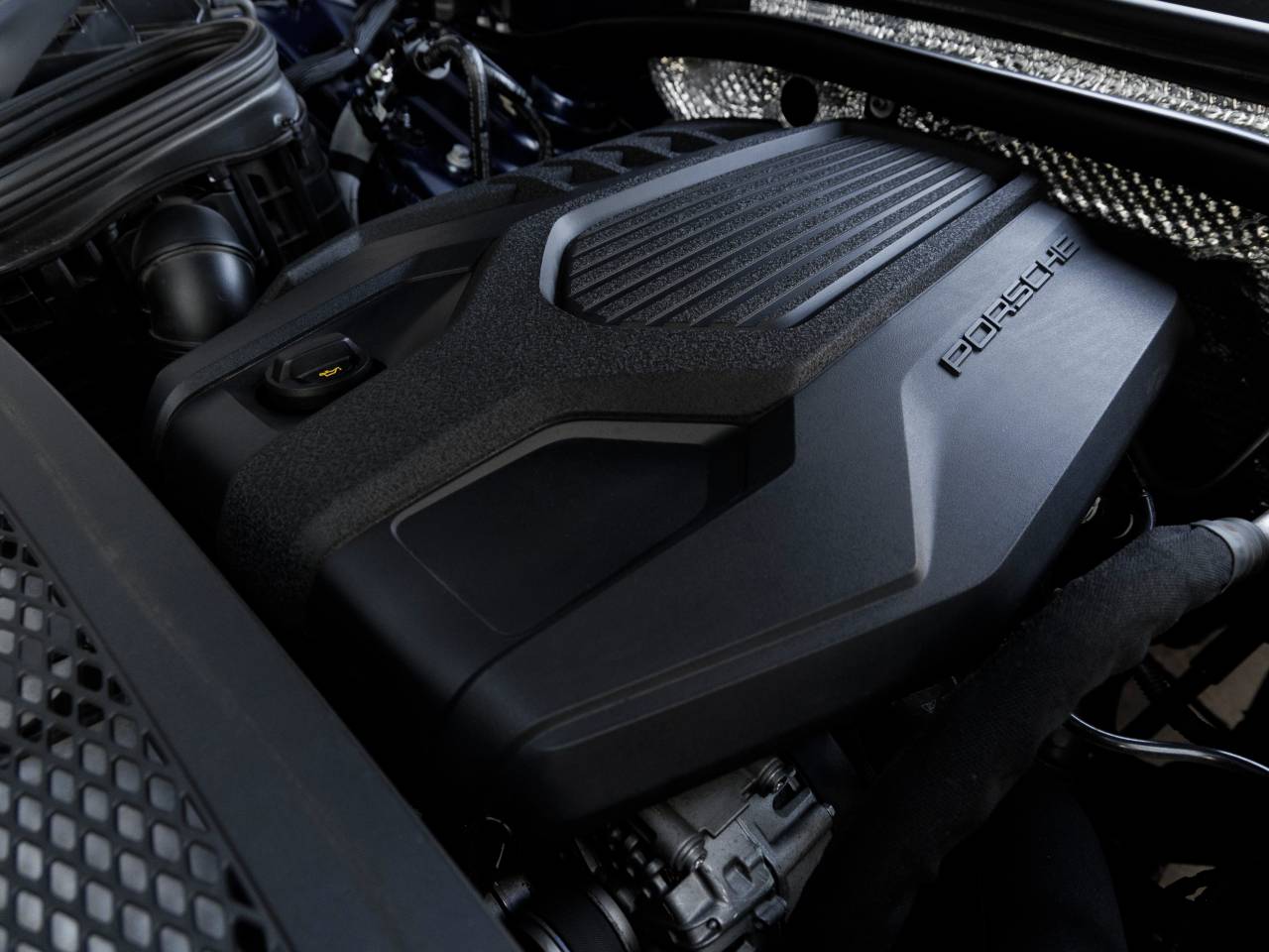 2023 Porsche Macan Macan (MY23)