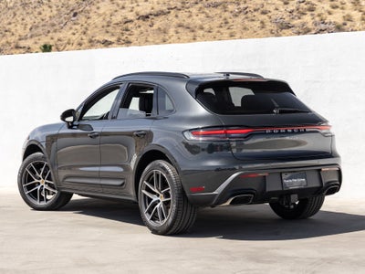 2025 Porsche Macan Base