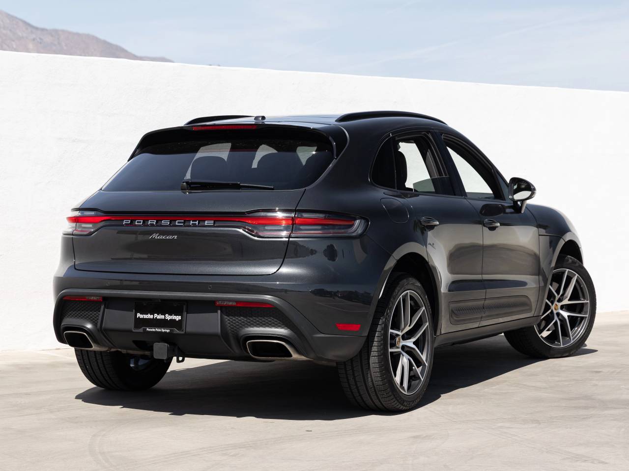 2025 Porsche Macan Base
