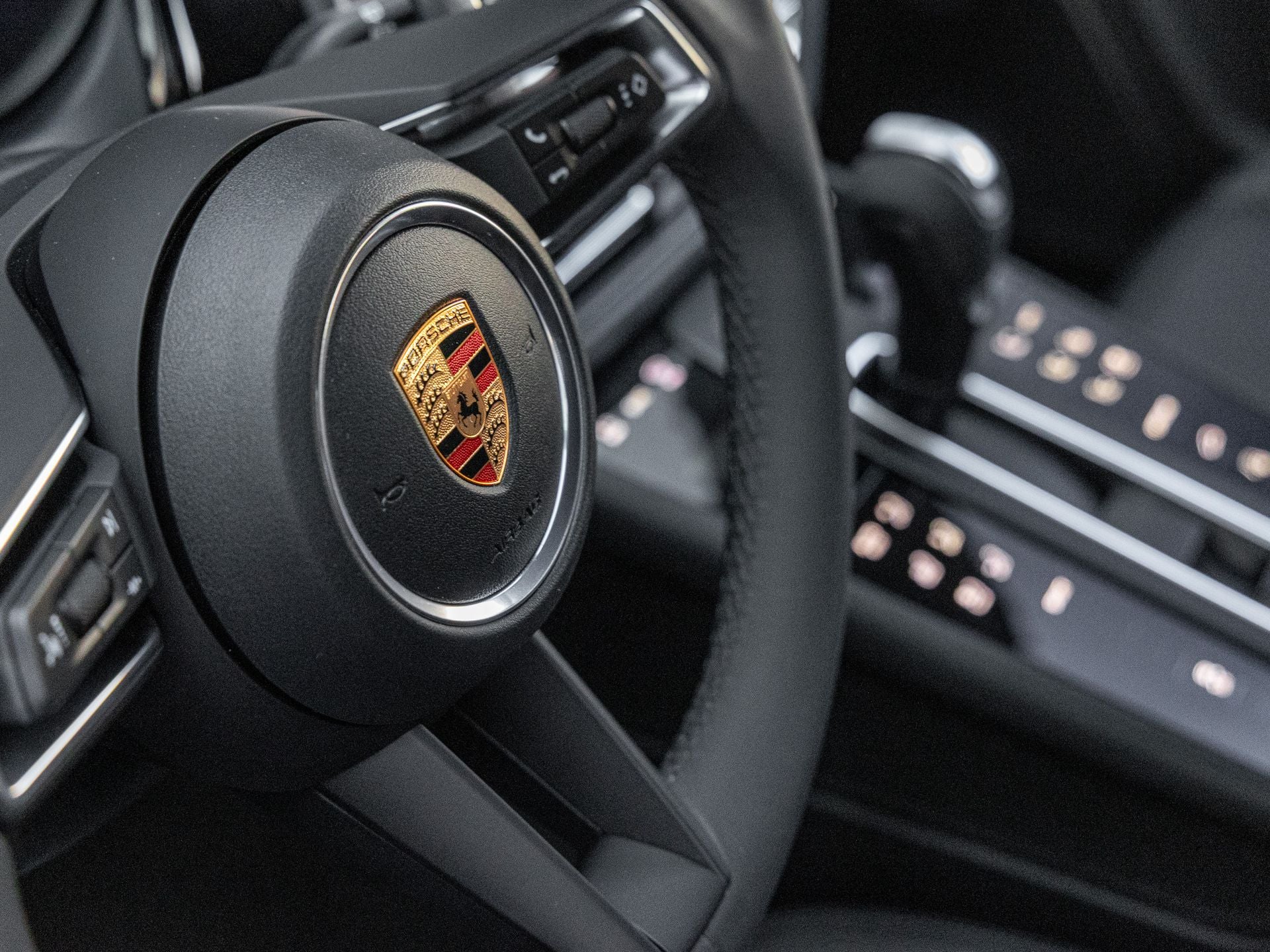 2026 Porsche Macan Base