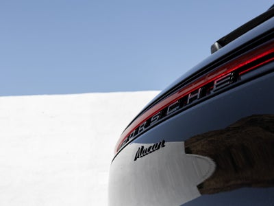 2026 Porsche Macan Base