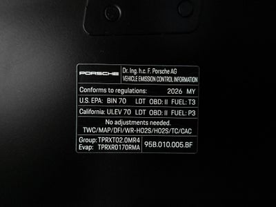 2026 Porsche Macan Base