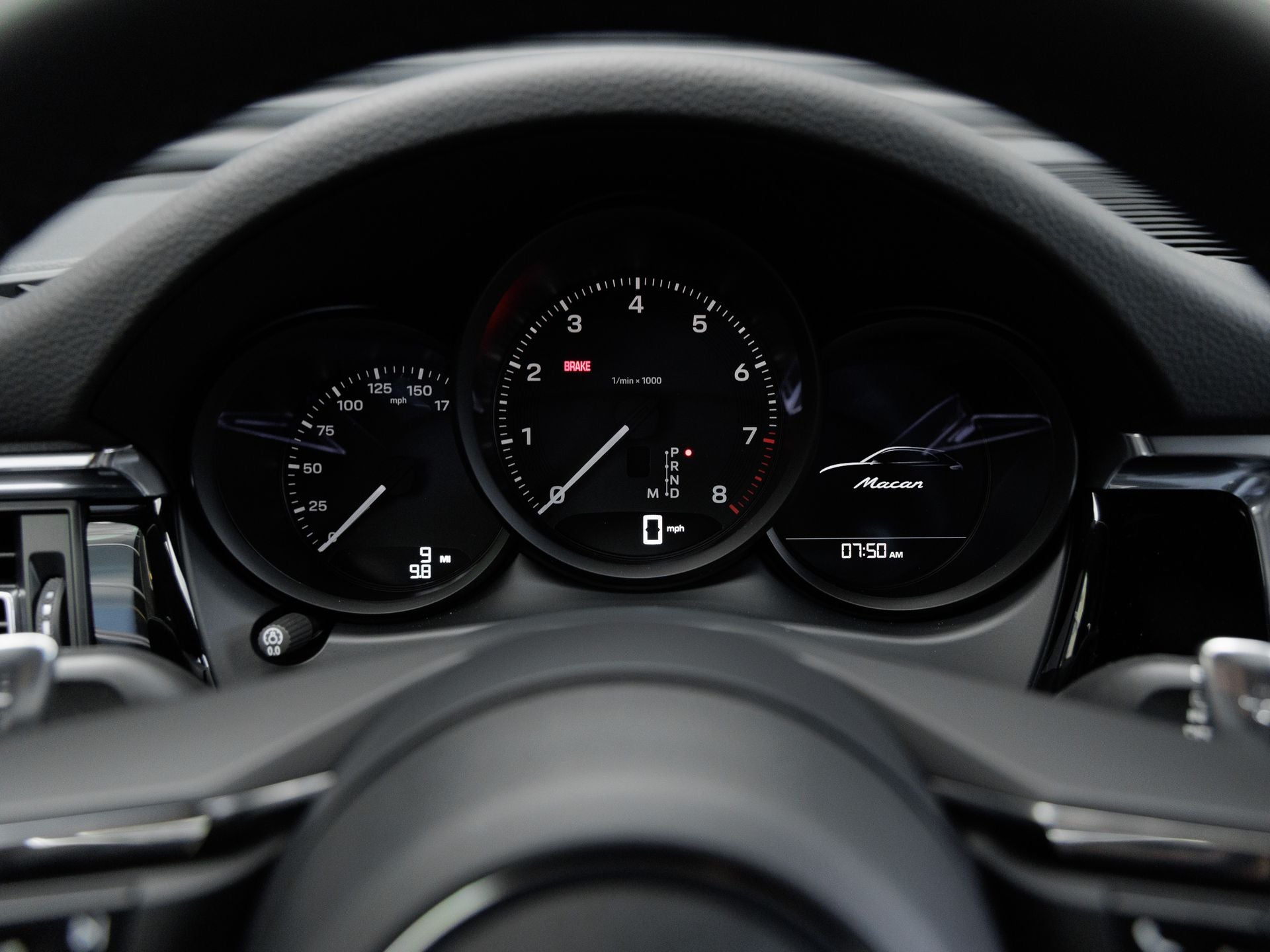 2026 Porsche Macan Base