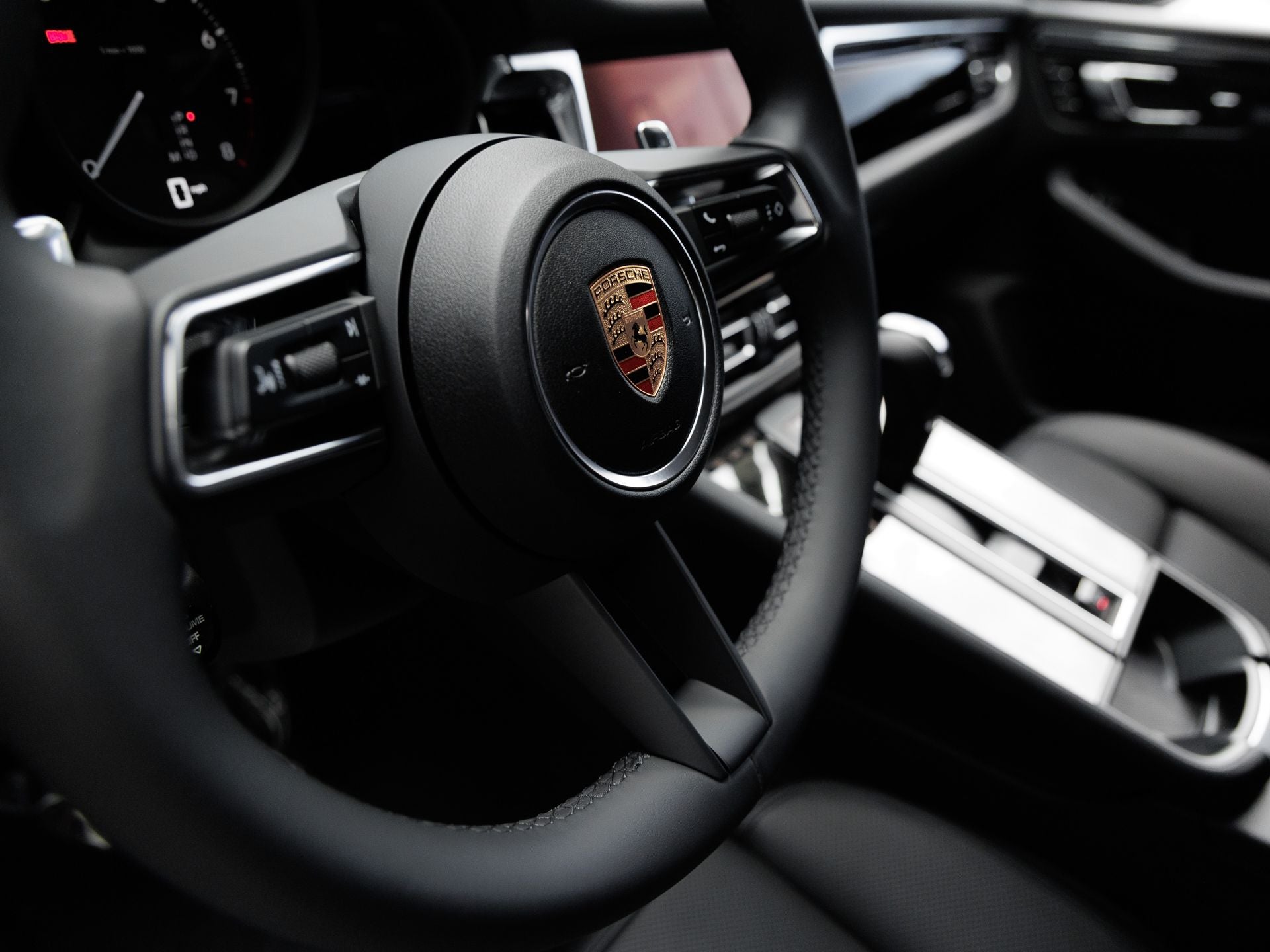2026 Porsche Macan Base