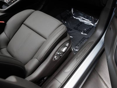 2026 Porsche Macan Macan