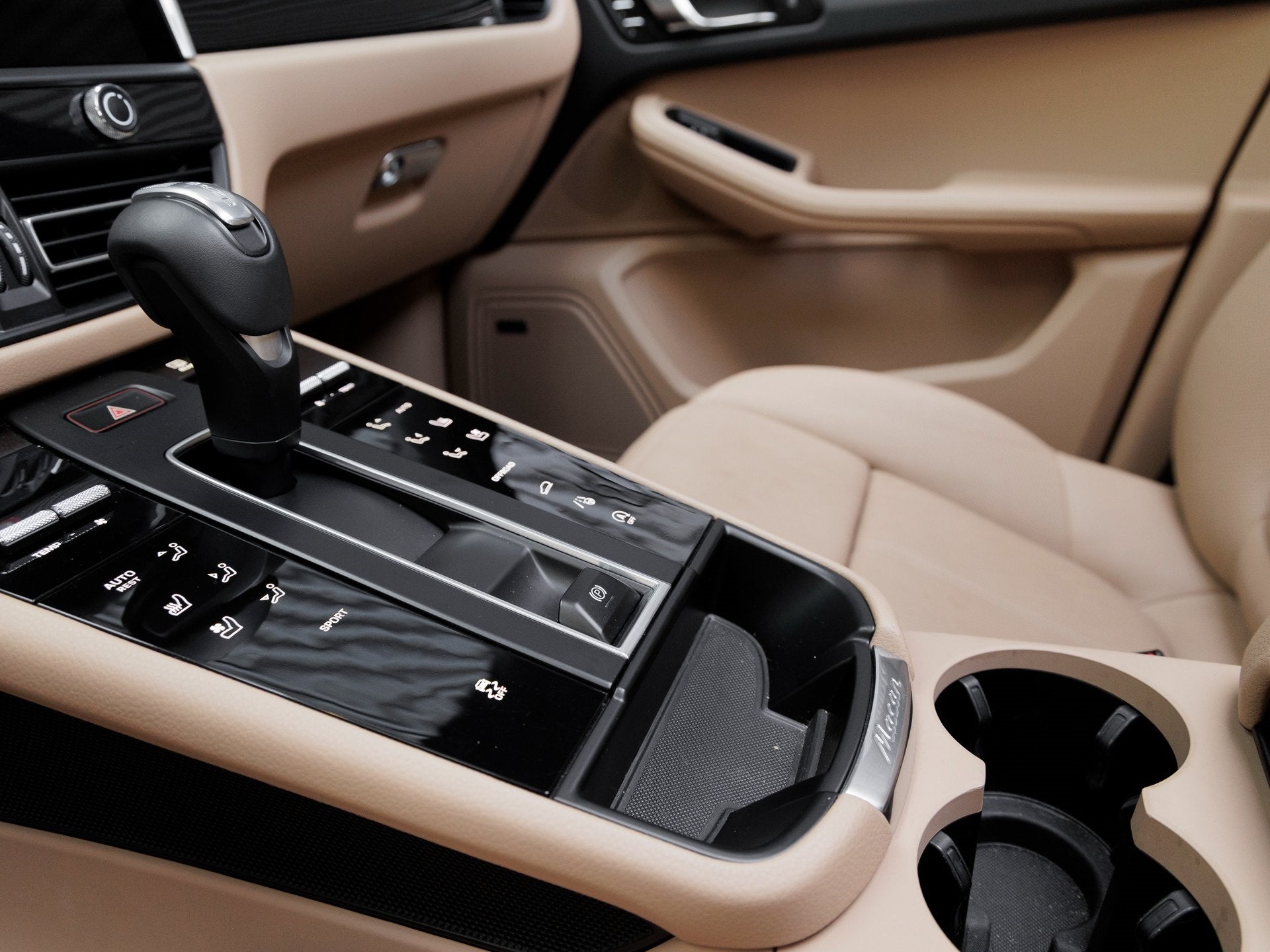 2025 Porsche Macan Macan